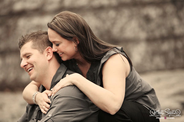 Mélanie + Dominic – Engagement Photos @ National Art Gallery – Ottawa Wedding Photographers